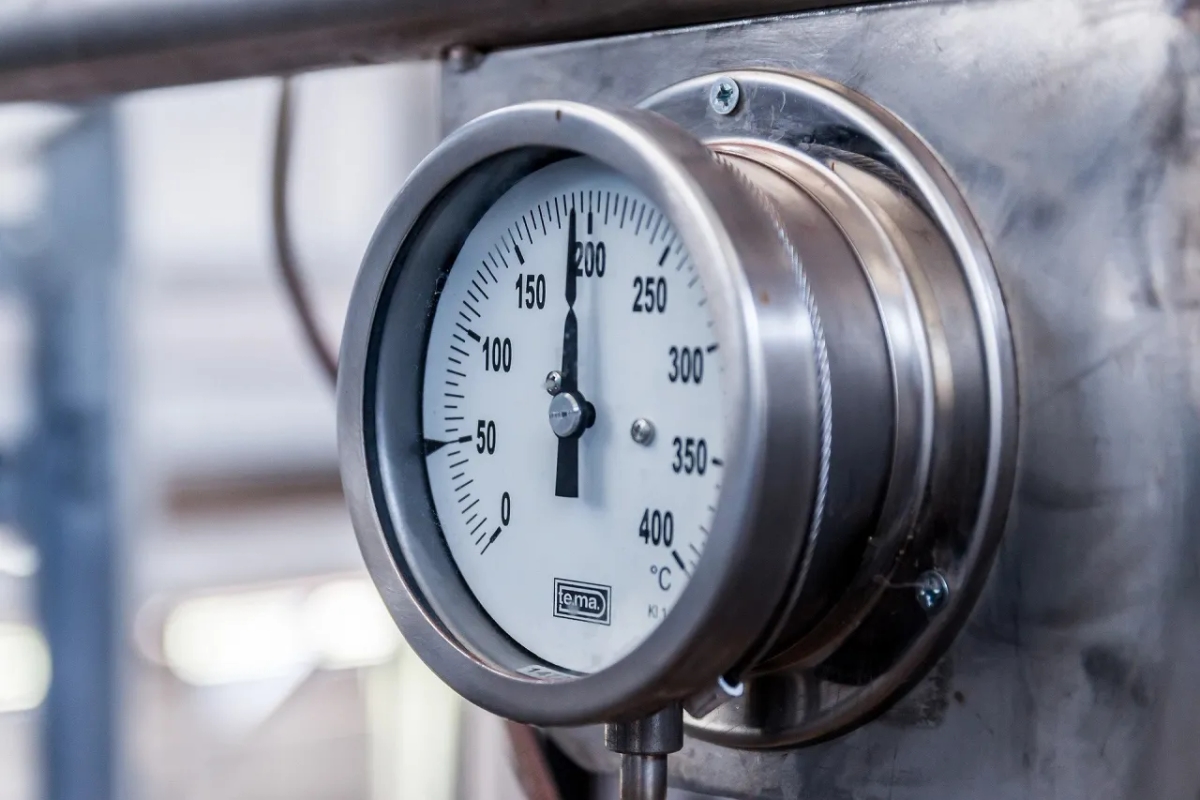 Ile prądu zużywa bojler elektryczny 80l? Zaskakujące fakty o kosztach energii