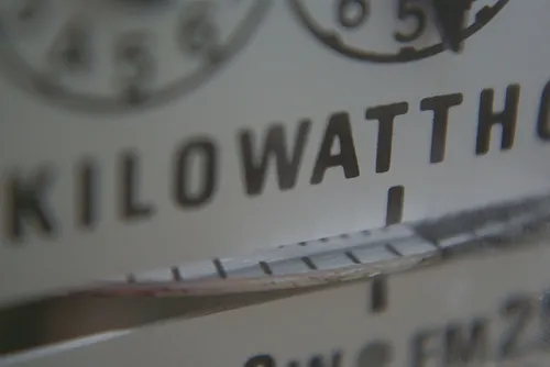 Kwh co to - zrozumienie jednostki energii elektrycznej i jej znaczenia